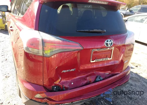 2018 Toyota Rav4 Xle from USA, damaged, VIN JTMWFREV7JD117120